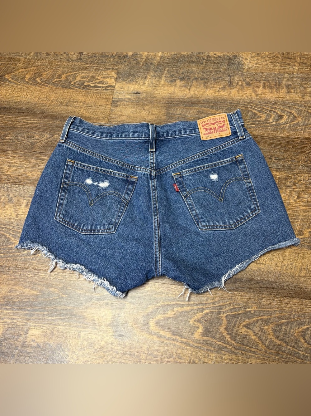 Levi's 501 Denim Jean Shorts Womens 31 Distressed Cut-off High Rise Button Fly - Picture 5 of 8